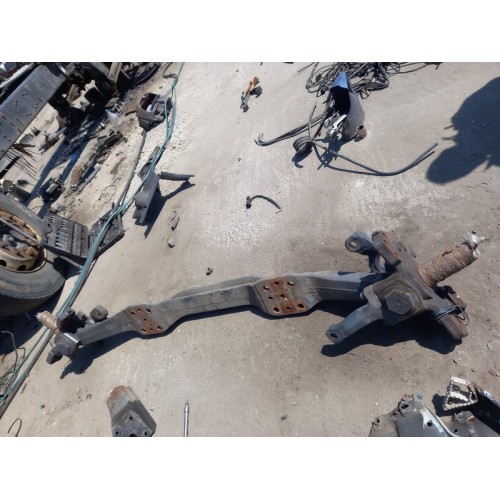 Балка передняя Renault T-Seria в сборе с цапфами d68 (929)