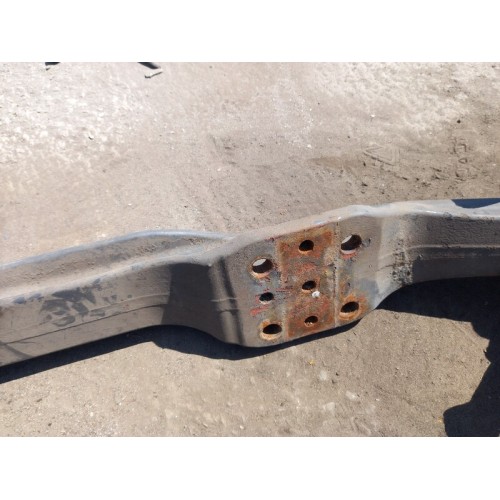 Балка передняя Renault T-Seria в сборе с цапфами d68 (929)-3