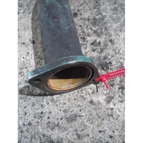 Патрубок помпы Volvo D12A/12С (957)-1