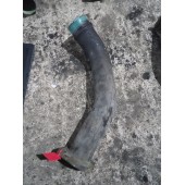 Патрубок помпы Renault Magnum DXI 12 (958)