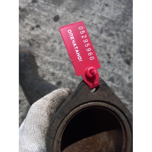 Патрубок помпы Renault Magnum DXI 12 (960)-1