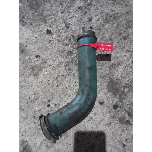 Патрубок охлаждения Volvo D12A (008)