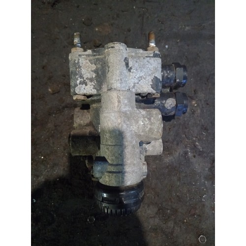 Кран управления тормозами прицепа MAN TGX 012040 (302)