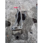 Кронштейн передней рессоры Volvo FH задний винтовой RH (036)