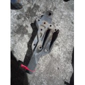 Кронштейн передней рессоры Volvo FM задний винтовой LH (990)