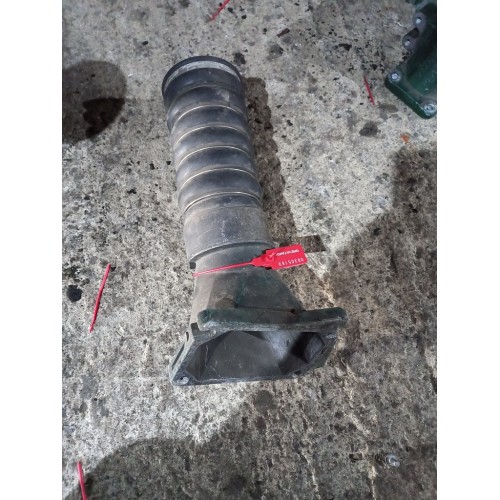 Патрубок впускного колллектора Volvo D12 (169)