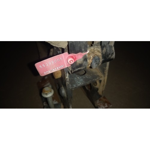 Кронштейн топливного бака Volvo FH 12 67х56 деф. (005) -1