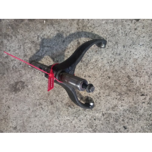 Вилка переключения передач Volvo VT2214B (852)