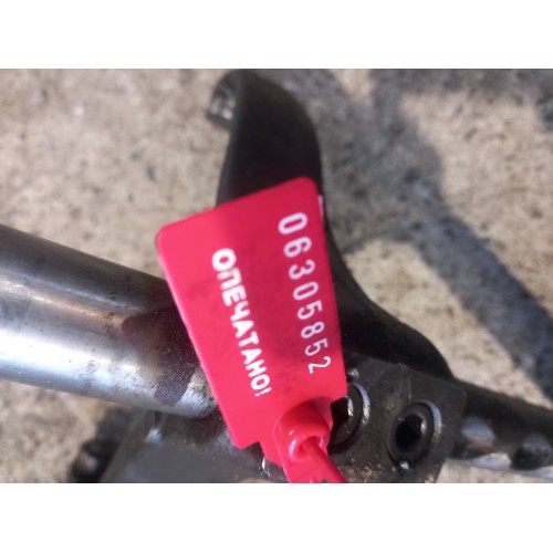 Вилка переключения передач Volvo VT2214B (852)-2