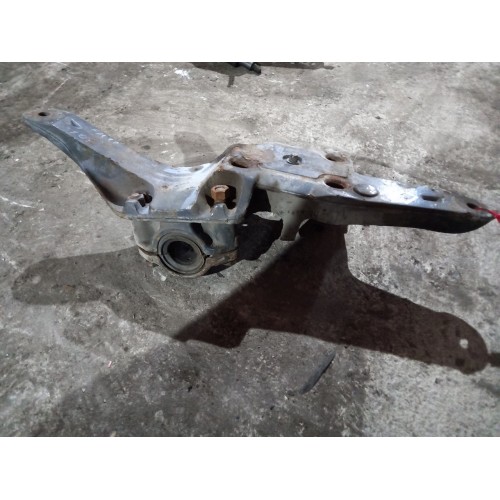 Кронштейн пневмоподушек Volvo LH (494)-3