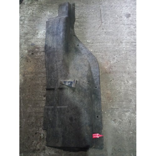 Пыльник двигателя DAF 85 CF с кабины (824) 