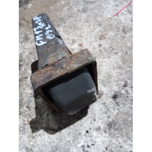 Отбойник задний с кронштейном (низкая рама) Volvo FH (882)-2