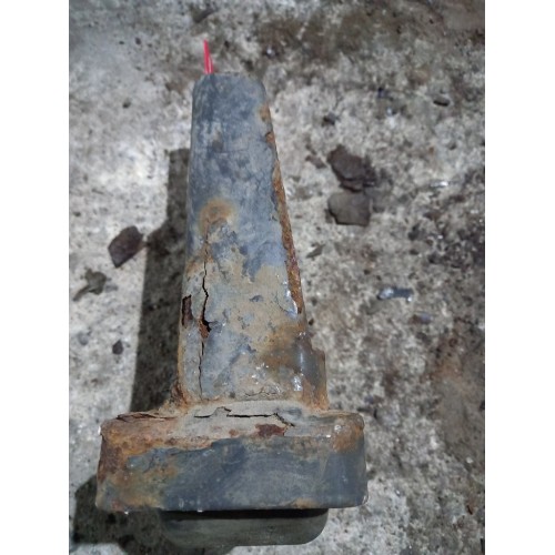 Отбойник задний с кронштейном (низкая рама) Volvo FH (885)-2