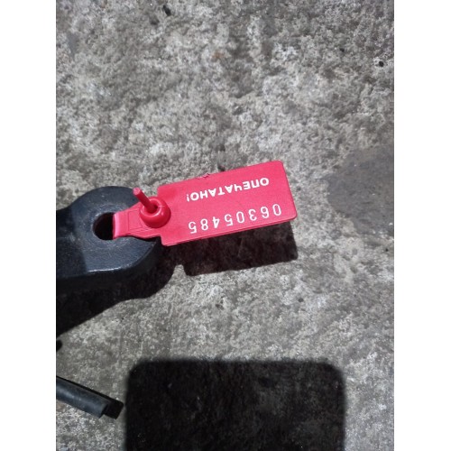 Поводок дворников Volvo (485)-1