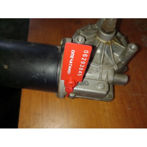 Моторчик стеклоочистителя Mercedes (045)-2