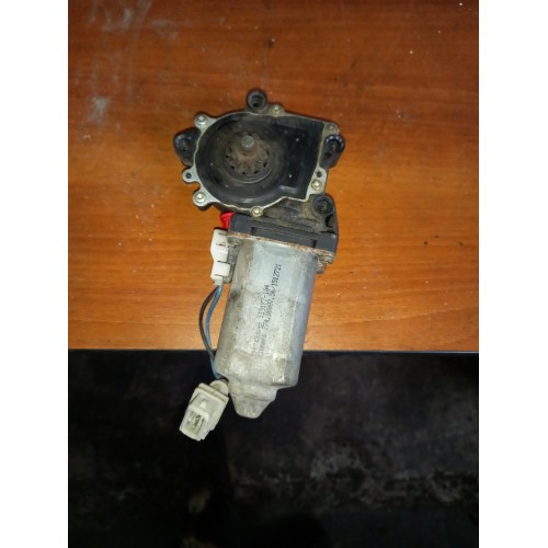 Моторчик стеклоподъемника Mercedes RH (133)-2