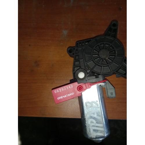 Моторчик стеклоподъемника Mercedes RH (140)-1