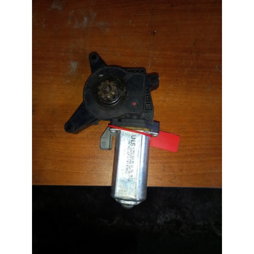 Моторчик стеклоподъемника Mercedes RH (139)