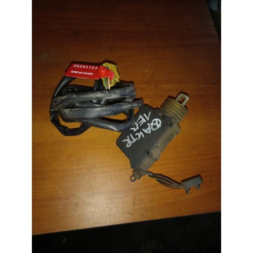 Доводчик замка двери Mercedes (123)