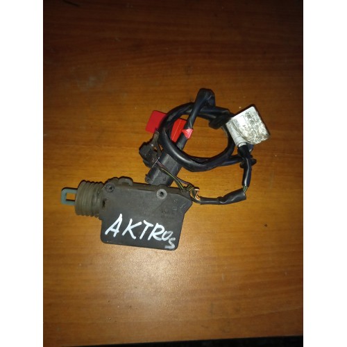 Доводчик замка двери Mercedes (125)-1