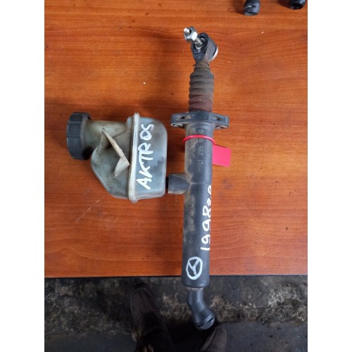 Цилиндр сцепления Mercedes в сборе с бачком (095)-2