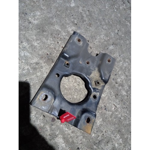 Кронштейн корпуса фары Volvo (582)