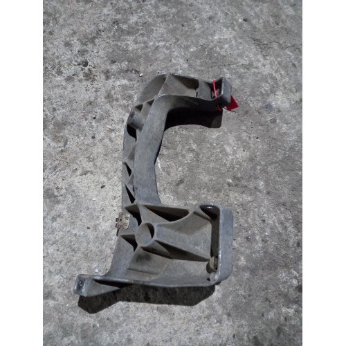 Кронштейн бампера Mercedes Actros MP1 RH (663)-2