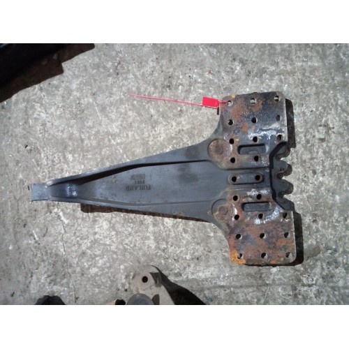 Кронштейн реактивной тяги (бугель) Volvo FH 12 (645)-1