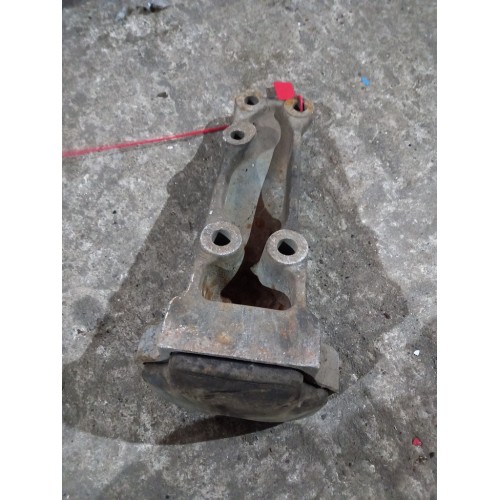 Отбойник заднего моста Mercedes (680)-1