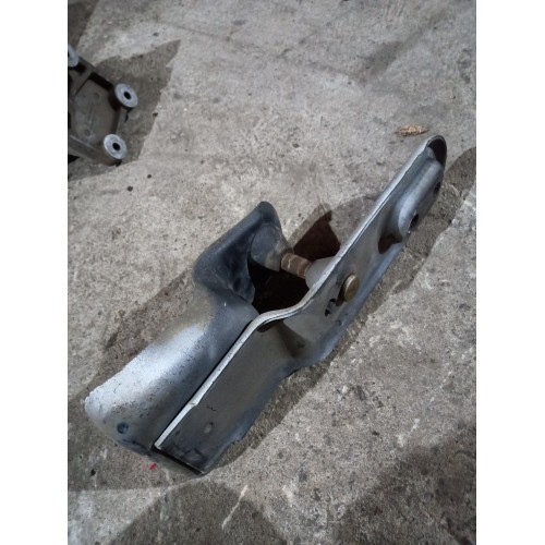 Ответная часть замка кабины Mercedes Actros (965)-1