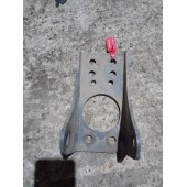 Кронштейн заднего амортизатора Mercedes верхний (758)