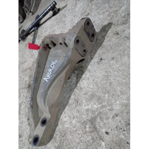 Кронштейн кабины Mercedes Axor RH (915)-1