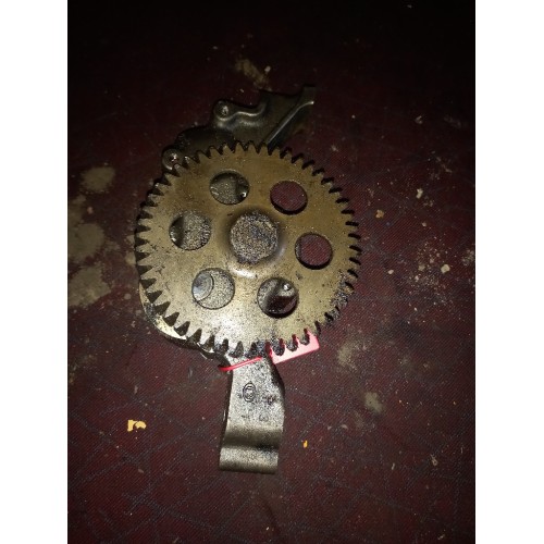 Насос масляный Mercedes Axor  (670)