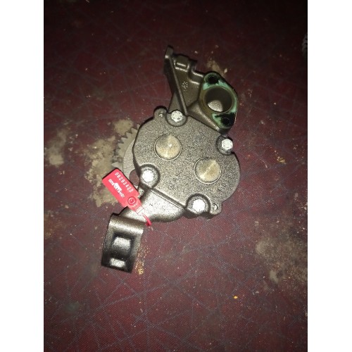 Насос масляный Mercedes Actros (422)-2