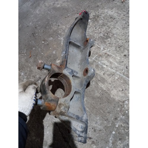 Кронштейн пневмоподушек Mercedes Axor RH (935)-1