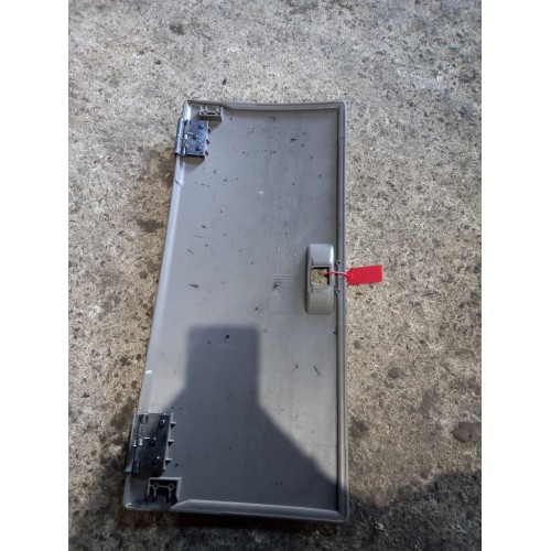 Крышка бардачка DAF XF 105 410 822577 боковая RH/LH (903)-2