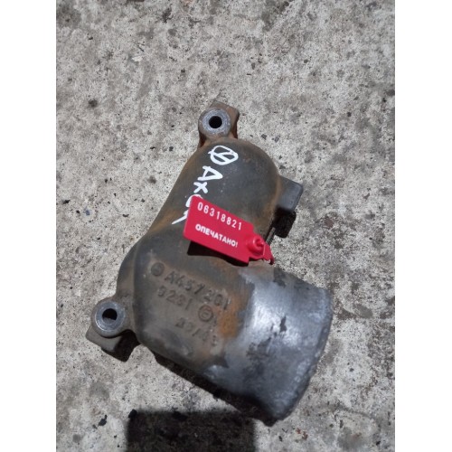 Крышка (корпус) термостата Mercedes Axor (821)