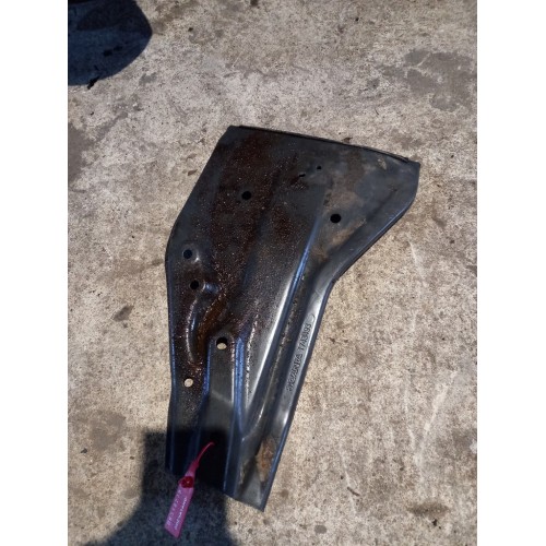 Кронштейн переднего крыла Scania G400 269358 нижний с защелкой LH (279)