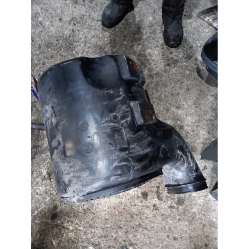 Корпус воздушного фильтра Volvo FH 12 437853 (801)-4