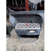 Подножка основная Scania P340 633203 RH (253)