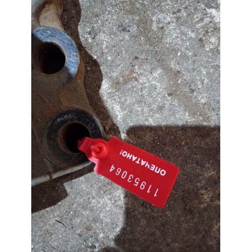 Кронштейн V-образной тяги Mercedes (064)-1