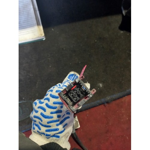 Доводчик замка двери Renault Premium 460 007695 (084)-3