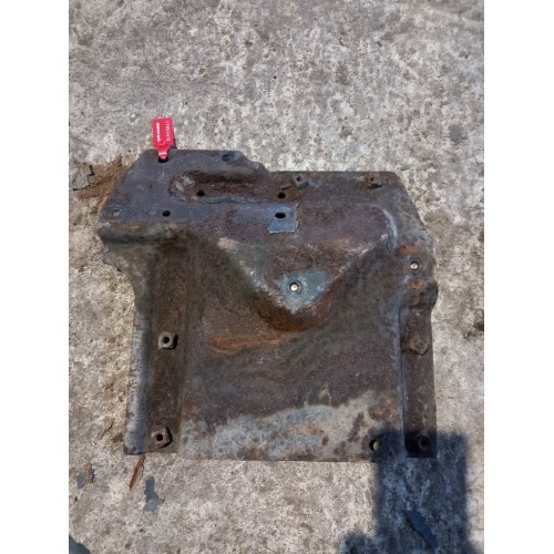 Кронштейн усилителя бампера Scania R420 023183 RH (476)