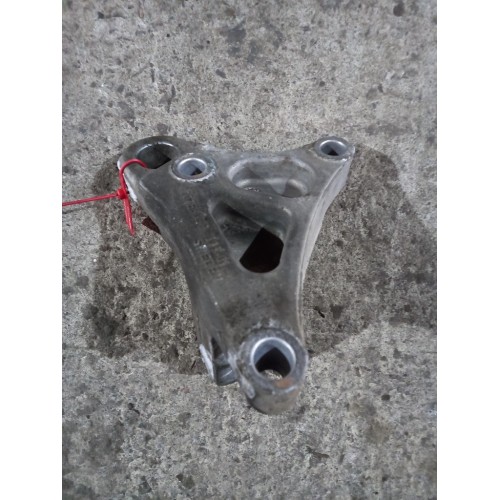 Кронштейн двигателя Volvo D13A RH (487)-3