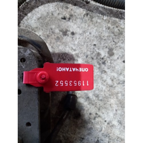 Замок кабины Mercedes Actros с датчиком (552)-2