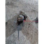 Кронштейн подножки Mercedes (556)