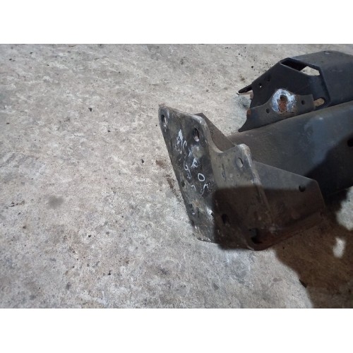 Кронштейн подножки Mercedes (570)-1