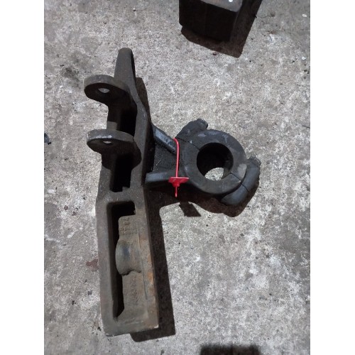 Кронштейн переднего стабилизатора+крон. перед. амортизатора Mercedes RH (605)-3