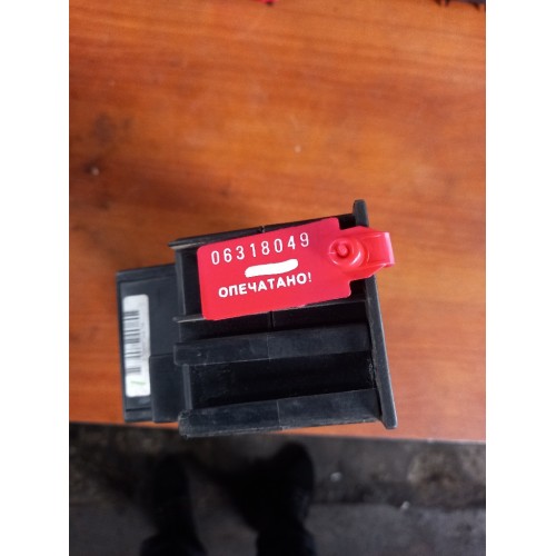 Блок предохранителей Mercedes (049)-1