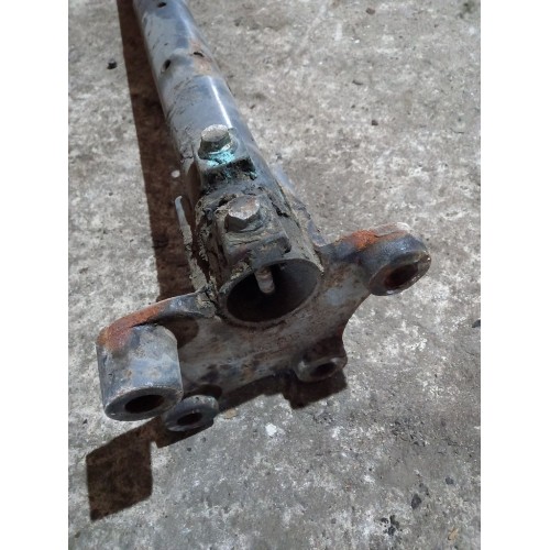 Кронштейн полукрыла (труба) Mercedes задний (639)-2